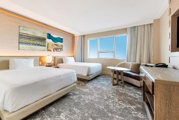 Eden Roc Miami Beach image 7